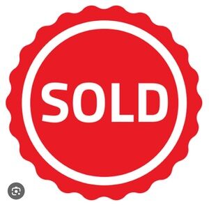 SOLD ON MY DEPOP PLEASE DO NOT BUY!!